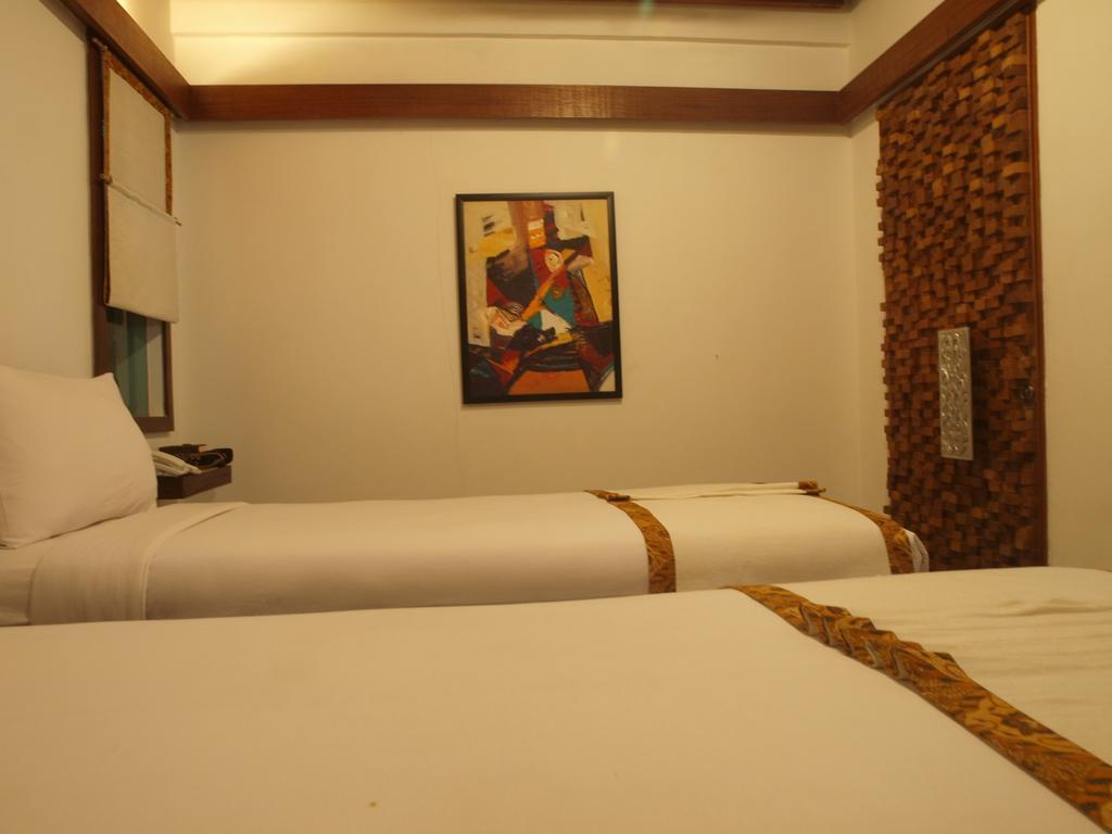 Flores Gallery Hotel Bandung Luaran gambar