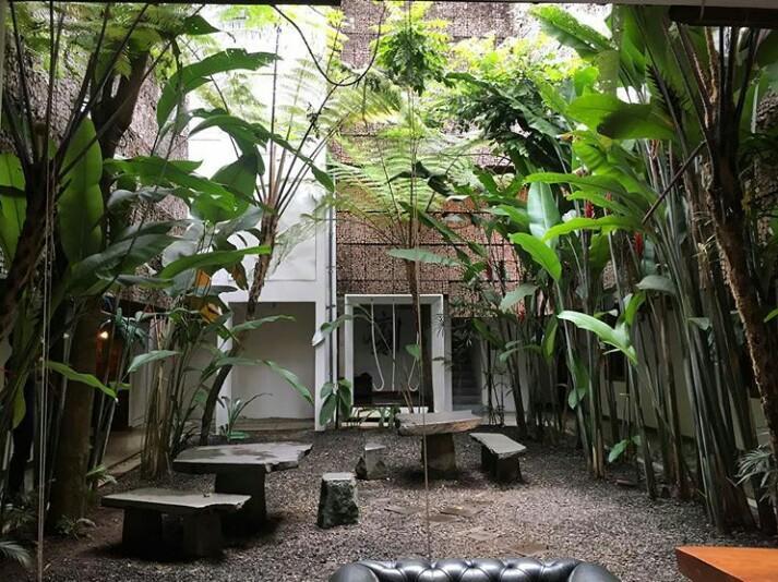 Flores Gallery Hotel Bandung Luaran gambar